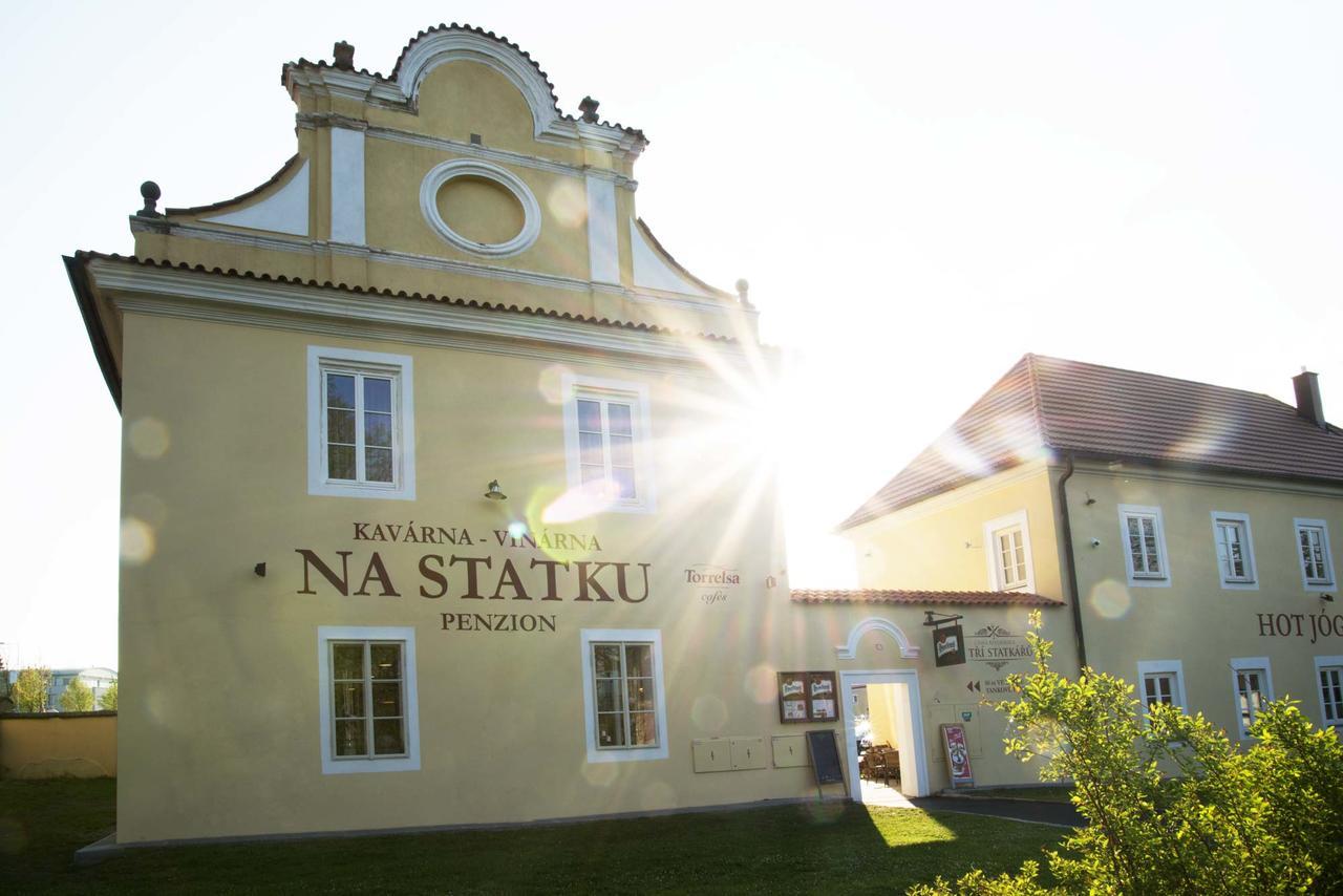 Penzion U Tri Statkaru Dobris Exteriör bild